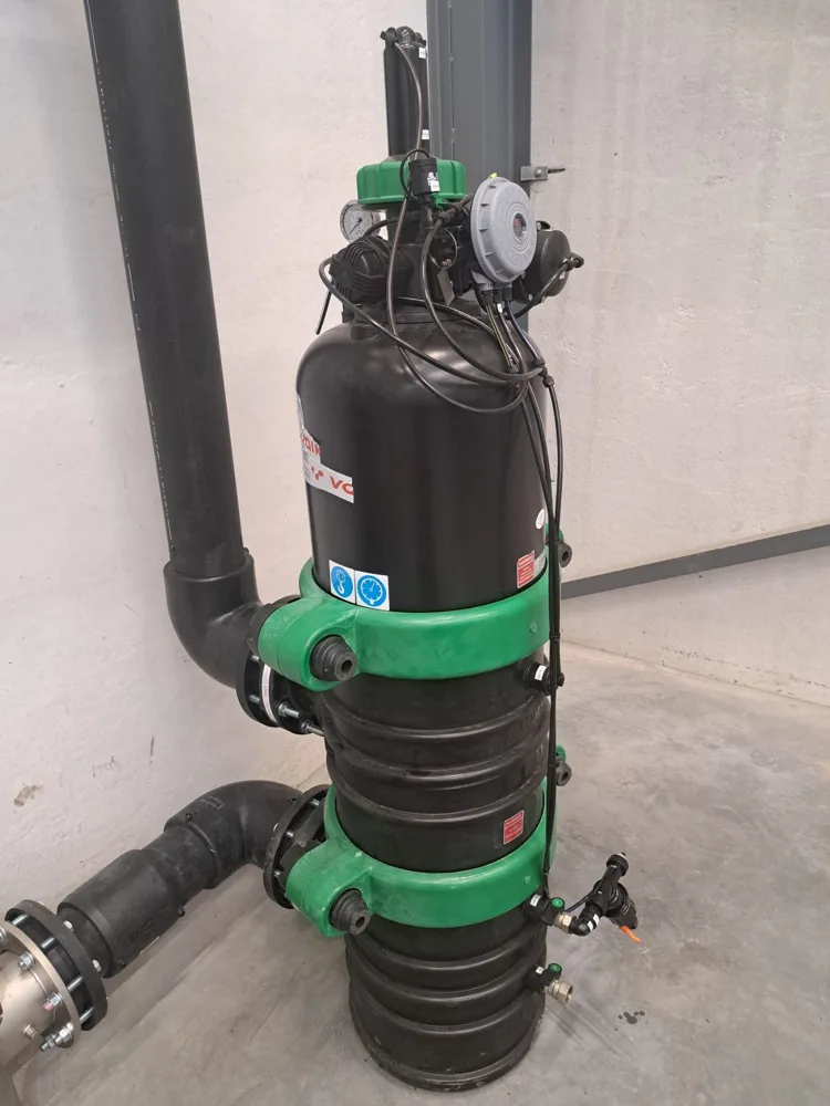 Automatic backwash filter on the surface water line